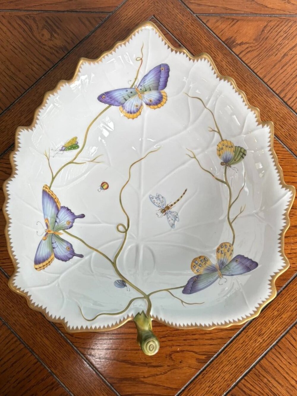 Anna Weatherley Budapest Spring Leaf Dish with 24K Gold Trim
